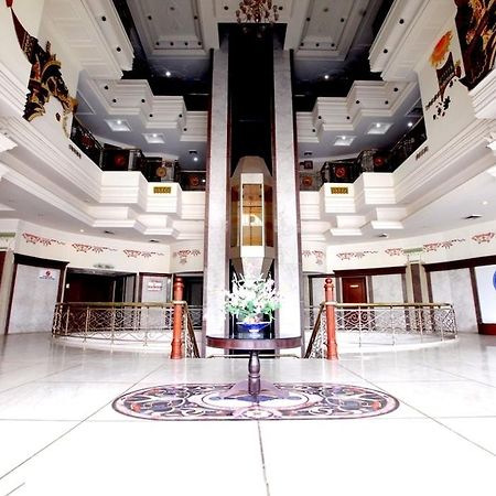 Kc Cross Road Hotel Panchkula Exterior photo