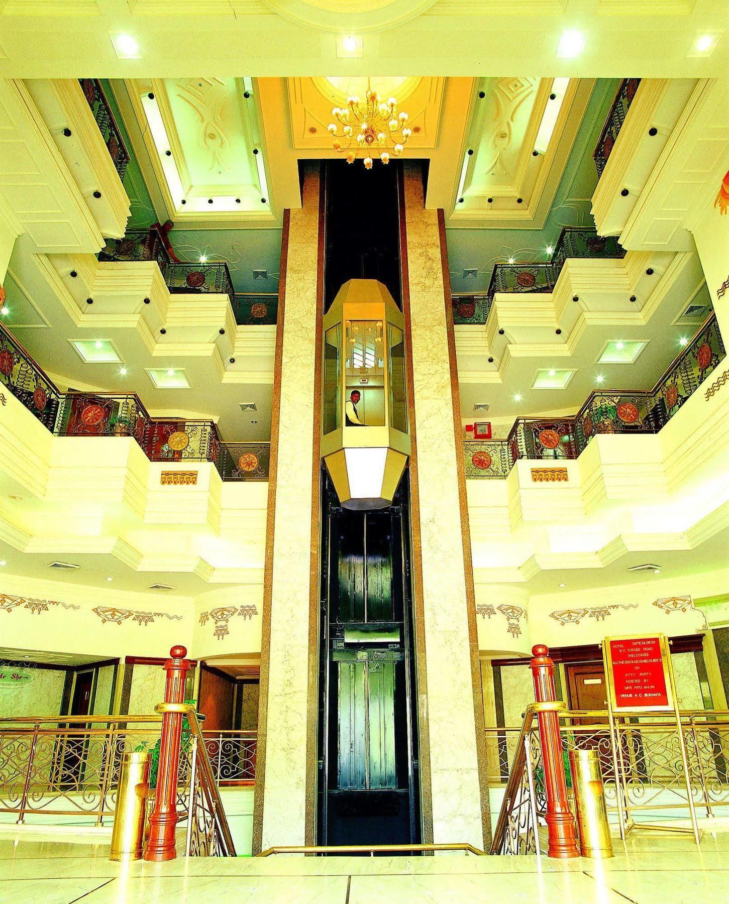 Kc Cross Road Hotel Panchkula Exterior photo