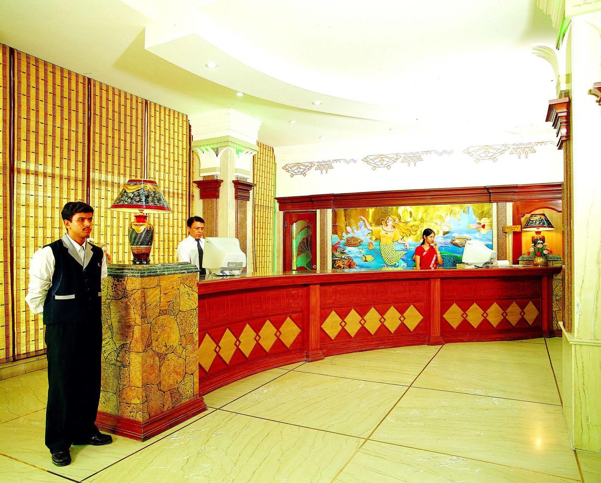 Kc Cross Road Hotel Panchkula Exterior photo